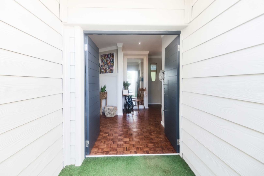 6 Bedroom Property for Sale in Northcliff Western Cape